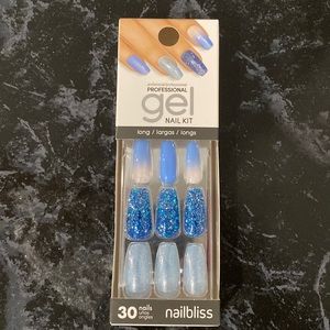 Nailbliss Gel Nail glue in nails